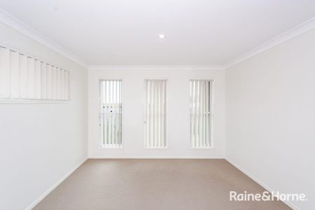 FULLY AIR CONDITIONED FOUR BEDROOM HOME IN LITTLE CREEK ESTATE! - Photo 2