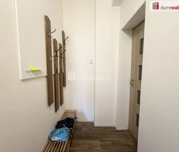 Útulný zrekonstruovaný byt 1+1 se zahradou a skvělou dostupností do Teplic - Фото 5