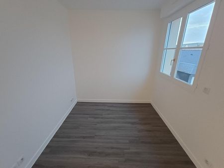 location Appartement T4 DE 97m² À VERSAILLES - Photo 4