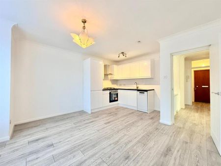 3 bedroom property to rent - Photo 5