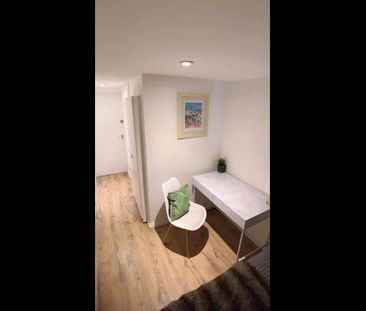 Room in a Shared House, Claire Place, E14 - Photo 6