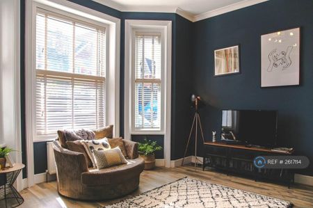 1 bedroom flat to rent - Photo 3