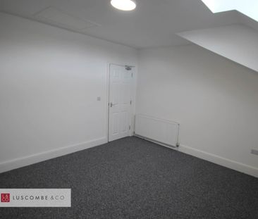 Clytha Square - Photo 2