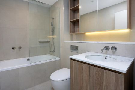 Level 14 Luxury: Brand New Apartment, Perfectly Elevated with Views - Photo 5