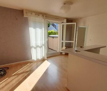 Location Appartement 2 pièces 43m² MONT ST AIGNAN 76130 - Photo 3