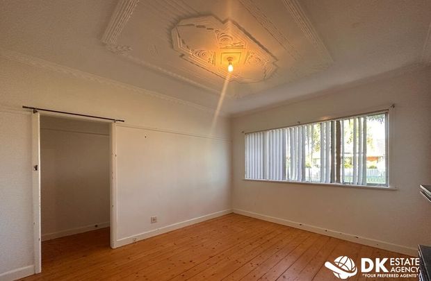 Ideal and Convenient Home in Sunshine - Photo 1