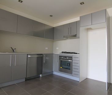 1 Bedroom Apartment for lease - Photo 2