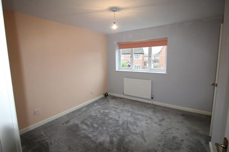 2 bedroom semi-detached house to rent - Photo 3