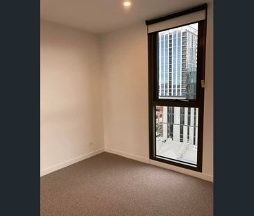 Stylish Lilix Apartment with City Views in Prime South Melbourne Lo... - Photo 4