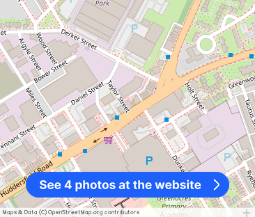 Oldham, OL1 - Photo 1