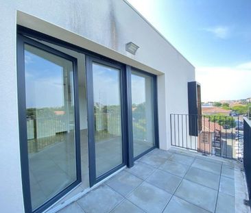 Location Appartement 2 pièces 42m² LA ROCHELLE 17000 - Photo 4