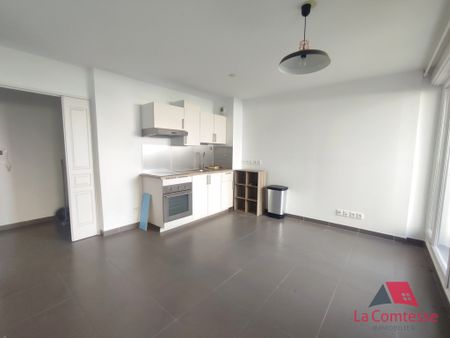 Location Appartement 2 pièces 39m² MARSEILLE 7ème - Photo 2