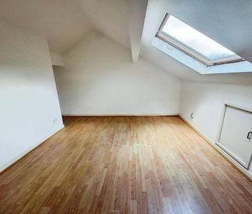 3 bedroom mews to rent - Photo 3