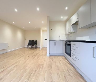 Studio Apartment - Photo 1