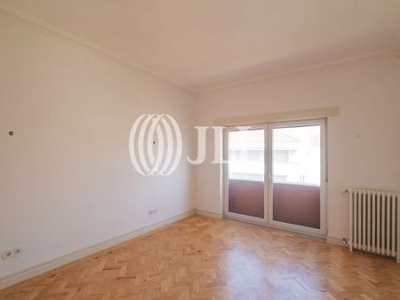 5 room luxury Flat for rent in Rua de Sa da Bandeira, Porto, Distrito do Porto - Photo 2