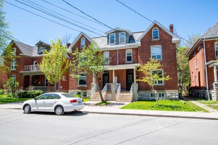 Frontenac Street Apartments - Photo 4