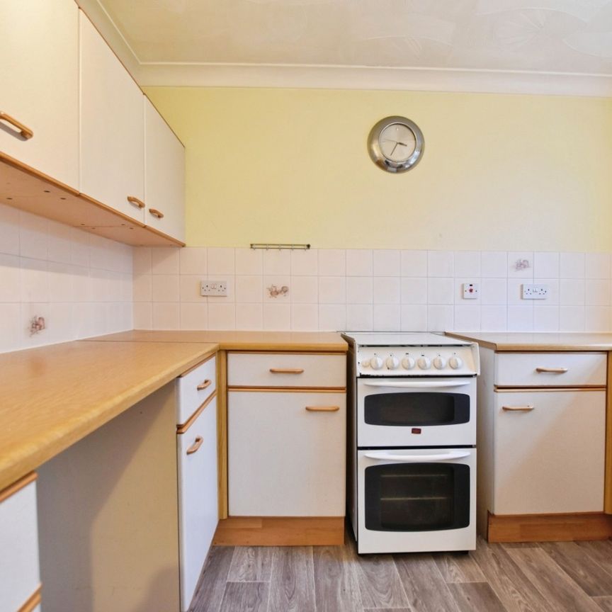 3 bedroom House To Let Total Size: 829 SQ FT - Photo 1