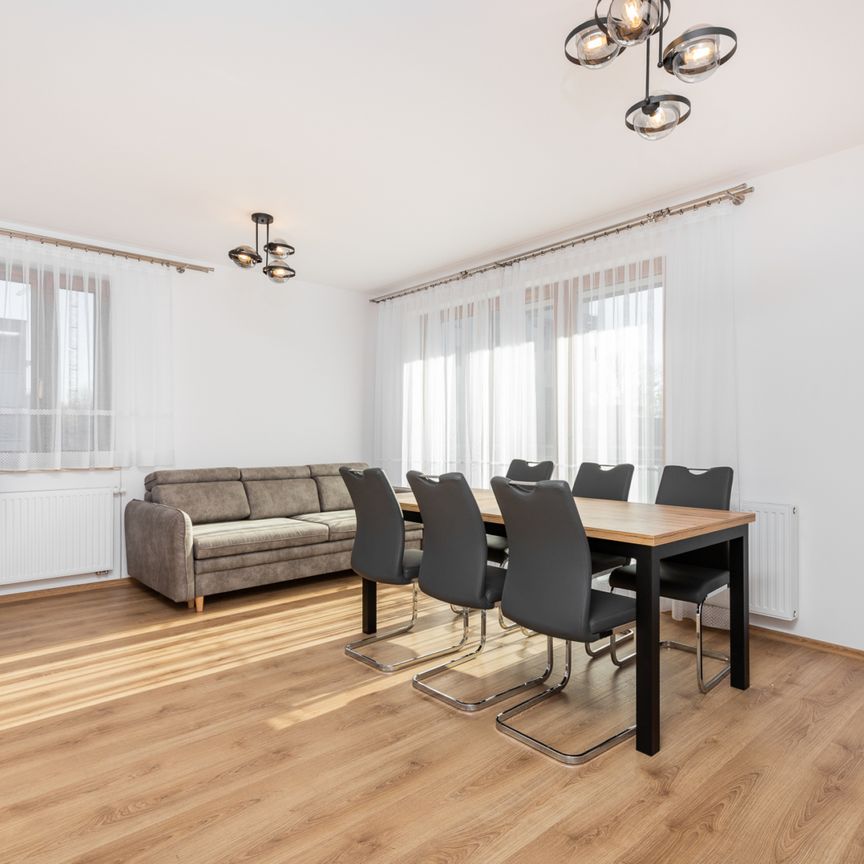 Komfortowe i funkcjonalne mieszkanie 61 m2 z dwoma sypialniami przy ul. Grzegórzeckiej 79d. - Photo 1