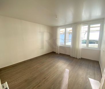 Location Appartement 1 pièce 31m² - Photo 2