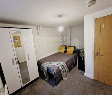 6 bedroom detached house to rent - Photo 4