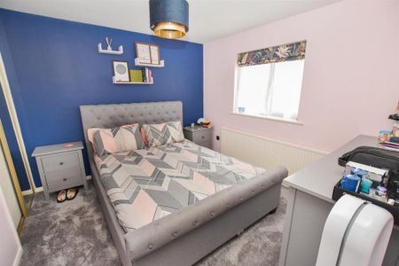 2 bedroom terraced house to rent - Photo 4