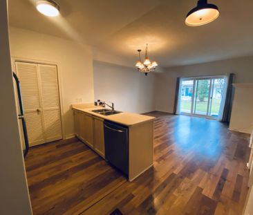 For Lease - 32 Dawson Drive Unit# 824, Collingwood, Ontario - Photo 4