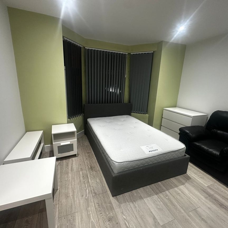 Bedsit, Maudslay Road, CV5 - Photo 1