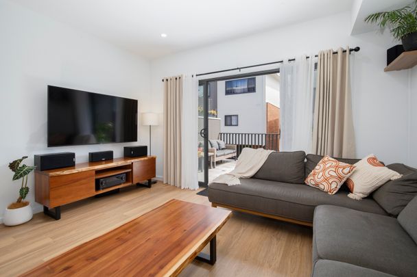 5/16 Livistonia Circuit, Waratah West NSW 2298 - Townhouse For Rent | Domain - Photo 1