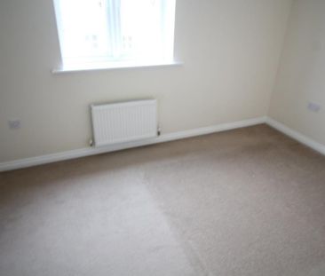 4 bedroom terraced house to rent - Photo 4