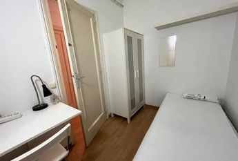 Avinguda de la Riera de Cassoles, Barcelona, Catalonia 08012