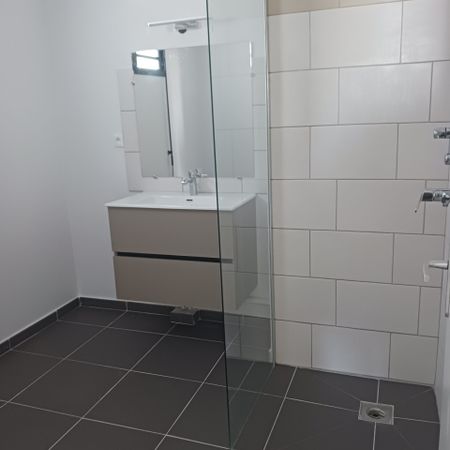 A louer Appartement T3 quartier Trois Mares au TAMPON à partir de 688 € hors charges - Photo 3