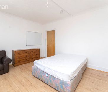 6 bedroom house to rent - Photo 2