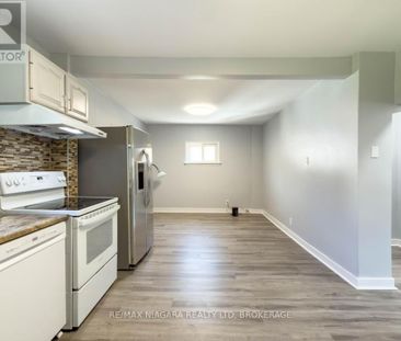 5576 DESSON AVENUE, Niagara Falls, Ontario, L2G3T1 - Photo 1