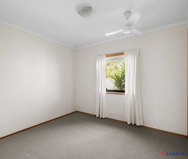 Spacious Family Home in Prime Cowes Location – Available for Perman... - Photo 2