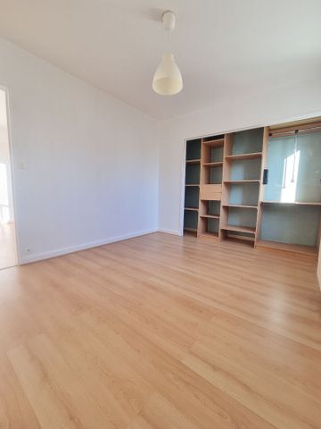 Location Appartement 3 pièces 55m² - Photo 2