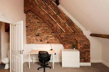 8 Bed Terraced House, Crookesmoor Road, S6 - Photo 5