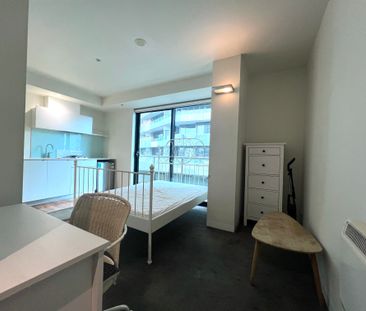 Furnished Studio for Rent – Steps from Southern Cross Station - Photo 6