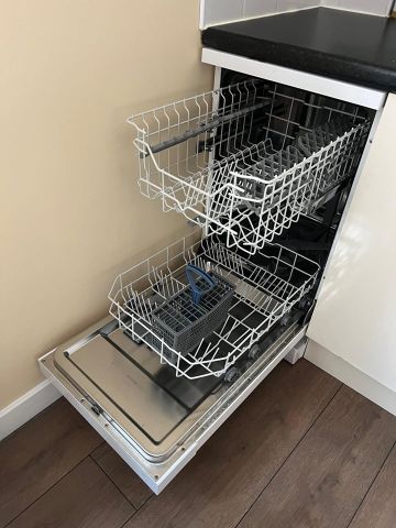 Room in a Shared House, Chichester Street, LS12 - Photo 4