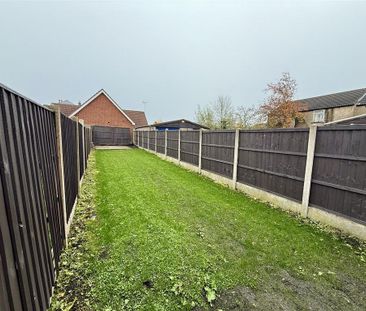 3 bedroom terraced house to rent - Photo 3