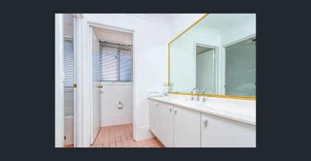 CONVENIENTLY LOCATED TOWNHOUSE - Photo 3