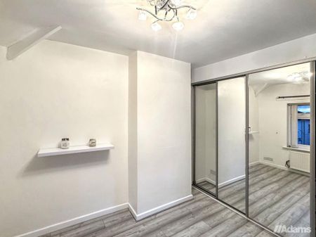 3 bedroom end of terrace house to rent - Photo 4