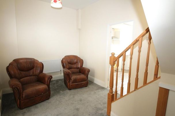 2 bedroom terraced house to rent - Photo 1