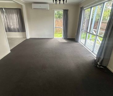 3 Bedroom Home in Papatoetoe - Photo 3