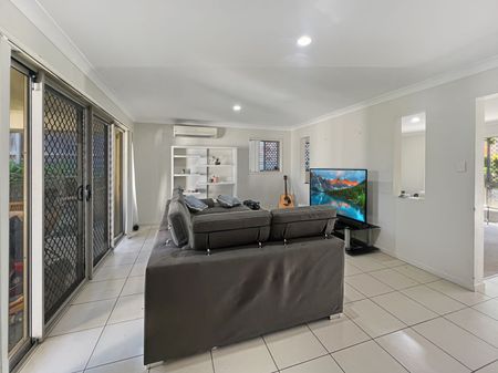 12 Riverside Crescent, 4300, Springfield Lakes Qld - Photo 3