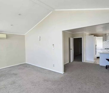 Sunny Spacious Family Home in a Great Location - Photo 2