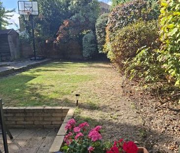 Weekday haven in West Ealing, near parks, Elizabeth and Piccadilly ... - Photo 6