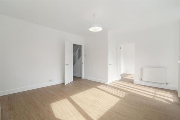 Longfield Crescent, Sydenham, SE26 (closer to Forest Hill town) - Photo 1