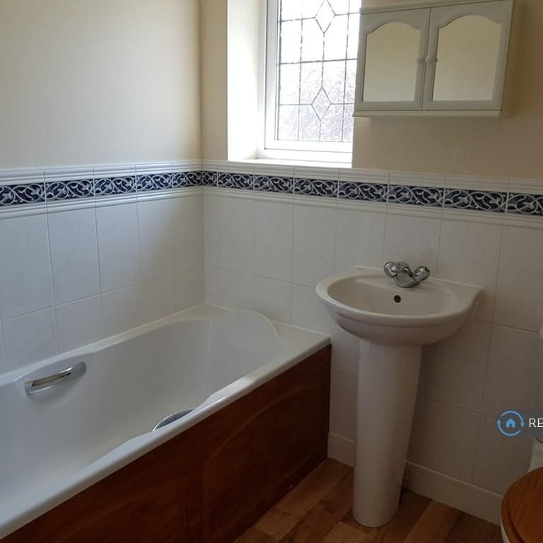 3 bedroom detached house to rent - Photo 1