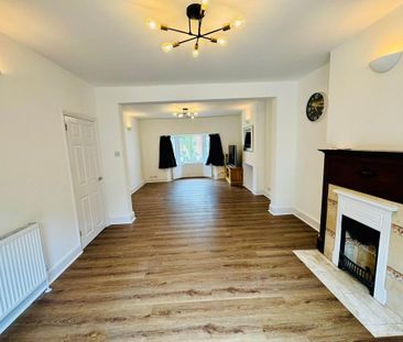 4 bedroom detached house to rent - Photo 4