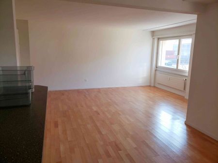 4.5 Zimmer, 90 m², 1. Stock - Photo 2